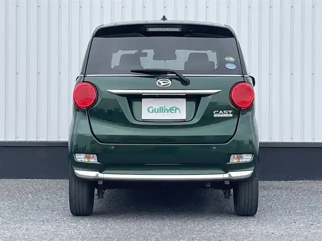 ダイハツ キャスト スタイル G SAⅢ 千葉県 2020(令2)年 6.2万km ダークエメラルドマイカ 社外9インチフローティングナビ/(フルセグTV/CD/DVD/BT/FM/AM/Blu-ray)/バックカメラ/衝突被害軽減システム/横滑り防止装置/ETC/ドライブレコーダー/アイドリングストップ/LEDヘッドライト/フォグランプ/オートライト/ウィンカーミラー/電動格納ミラー/純正15インチAW/プッシュスタート/スマートキー/純正フロアマット/ドアバイザー/スペアキー/取扱説明書/保証書