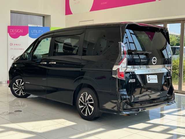 日産 セレナ e－パワー ハイウェイスター V 埼玉県 2021(令3)年 4.7万km ダイヤモンドブラック プロパイロット/純正１０インチナビ/ CD/DVD/BT/BD/USB/フルセグ/アラウンドビューモニター/両側電動スライドドア/デジタルインナーミラー/LEDヘッドライト/電子パーキングブレーキ/オートブレーキホールド/パーキングセンサー/ETC/スマートキー/禁煙車