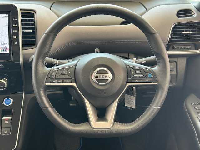 日産 セレナ e－パワー ハイウェイスター V 埼玉県 2021(令3)年 4.7万km ダイヤモンドブラック プロパイロット/純正１０インチナビ/ CD/DVD/BT/BD/USB/フルセグ/アラウンドビューモニター/両側電動スライドドア/デジタルインナーミラー/LEDヘッドライト/電子パーキングブレーキ/オートブレーキホールド/パーキングセンサー/ETC/スマートキー/禁煙車