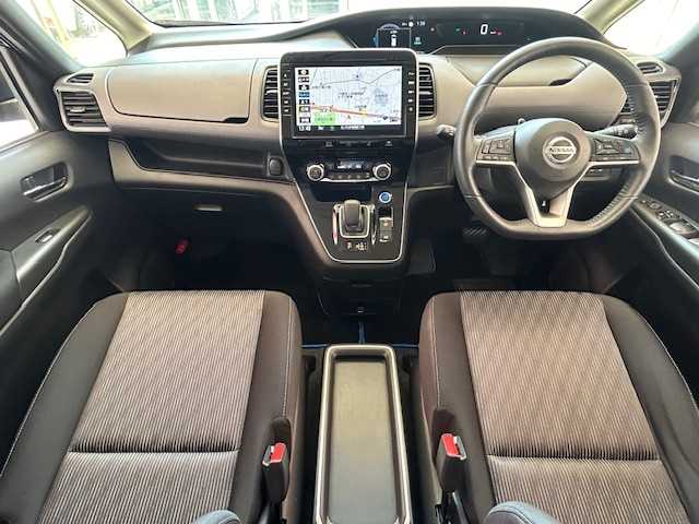 日産 セレナ e－パワー ハイウェイスター V 埼玉県 2021(令3)年 4.7万km ダイヤモンドブラック プロパイロット/純正１０インチナビ/ CD/DVD/BT/BD/USB/フルセグ/アラウンドビューモニター/両側電動スライドドア/デジタルインナーミラー/LEDヘッドライト/電子パーキングブレーキ/オートブレーキホールド/パーキングセンサー/ETC/スマートキー/禁煙車