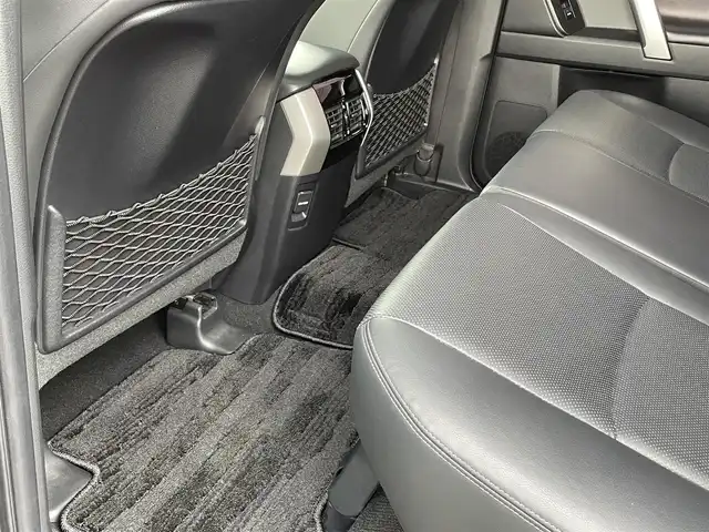 トヨタ ランドクルーザー プラド TX Lパッケージ 千葉県 2019(令1)年 6.6万km アバンギャルドブロンズメタリック 【ディーゼル 4WD 5人乗】/黒革シート/前席パワーシート/シートヒーター/シートベンチレーター/Tコネクトナビ/（Bluetooth・MSV・USB入力端子・フルセグTV/TVキャンセラー付）/パノラミックビューカメラ/フロント/サイド/バックカメラ/ビルトインETC2.0/プリクラッシュセーフティ/レーンディパーチャーアラート/レーダークルーズコントロール/オートハイビーム/オートライト/クリアランスソナー/センターデフロック/DAC/VIPERセキュリティ/ルーフレール/純正フロアマット