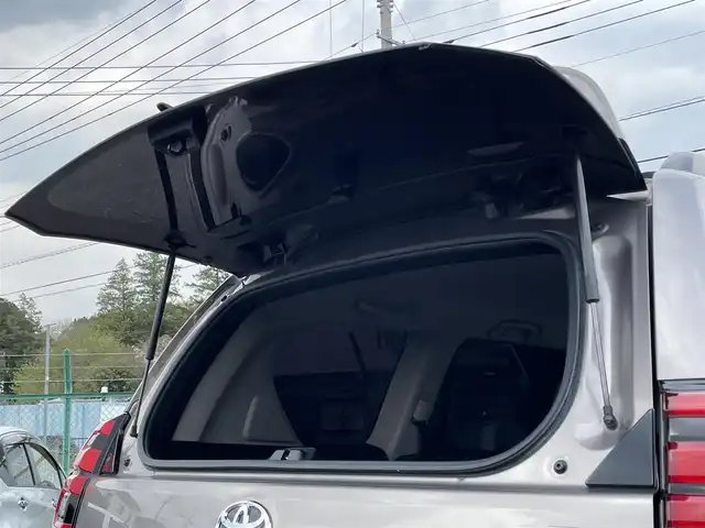 トヨタ ランドクルーザー プラド TX Lパッケージ 千葉県 2019(令1)年 6.6万km アバンギャルドブロンズメタリック 【ディーゼル 4WD 5人乗】/黒革シート/前席パワーシート/シートヒーター/シートベンチレーター/Tコネクトナビ/（Bluetooth・MSV・USB入力端子・フルセグTV/TVキャンセラー付）/パノラミックビューカメラ/フロント/サイド/バックカメラ/ビルトインETC2.0/プリクラッシュセーフティ/レーンディパーチャーアラート/レーダークルーズコントロール/オートハイビーム/オートライト/クリアランスソナー/センターデフロック/DAC/VIPERセキュリティ/ルーフレール/純正フロアマット