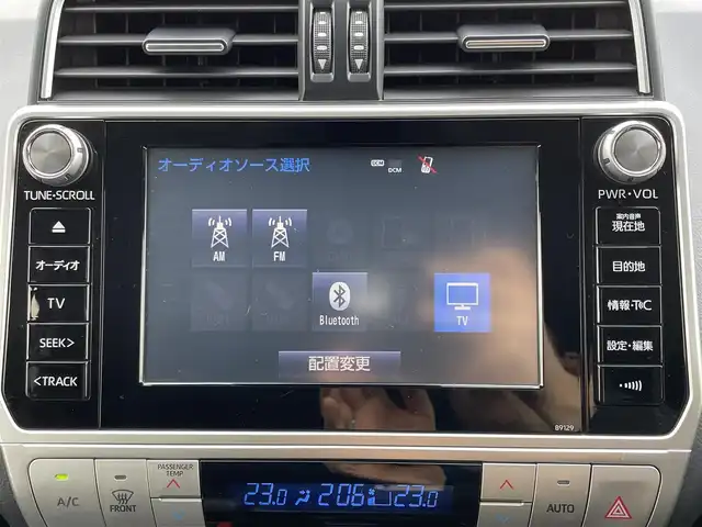 トヨタ ランドクルーザー プラド TX Lパッケージ 千葉県 2019(令1)年 6.6万km アバンギャルドブロンズメタリック 【ディーゼル 4WD 5人乗】/黒革シート/前席パワーシート/シートヒーター/シートベンチレーター/Tコネクトナビ/（Bluetooth・MSV・USB入力端子・フルセグTV/TVキャンセラー付）/パノラミックビューカメラ/フロント/サイド/バックカメラ/ビルトインETC2.0/プリクラッシュセーフティ/レーンディパーチャーアラート/レーダークルーズコントロール/オートハイビーム/オートライト/クリアランスソナー/センターデフロック/DAC/VIPERセキュリティ/ルーフレール/純正フロアマット