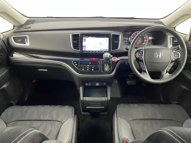 ホンダ オデッセイ アブソルート ホンダセンシング 埼玉県 2018(平30)年 5.4万km クリスタルブラックパール ホンダセンシング/純正９インチナビ/(フルセグ/Bluetooth/CD/DVD)/リアエンターテイメント/マルチビューカメラシステム/ビルトインETC2.0/両側パワースライドドア/前方ドライブレコーダー/ＬＥＤヘッドライト/スマートキー/パーキングセンサー/レーダークルーズコントロール/パドルシフト