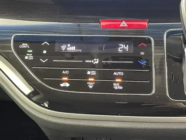 ホンダ オデッセイ アブソルート ホンダセンシング 埼玉県 2018(平30)年 5.4万km クリスタルブラックパール ホンダセンシング/純正９インチナビ/(フルセグ/Bluetooth/CD/DVD)/リアエンターテイメント/マルチビューカメラシステム/ビルトインETC2.0/両側パワースライドドア/前方ドライブレコーダー/ＬＥＤヘッドライト/スマートキー/パーキングセンサー/レーダークルーズコントロール/パドルシフト