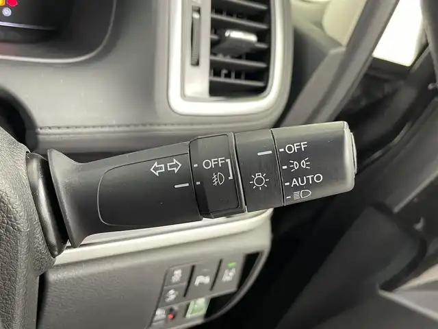 ホンダ オデッセイ アブソルート ホンダセンシング 埼玉県 2018(平30)年 5.4万km クリスタルブラックパール ホンダセンシング/純正９インチナビ/(フルセグ/Bluetooth/CD/DVD)/リアエンターテイメント/マルチビューカメラシステム/ビルトインETC2.0/両側パワースライドドア/前方ドライブレコーダー/ＬＥＤヘッドライト/スマートキー/パーキングセンサー/レーダークルーズコントロール/パドルシフト