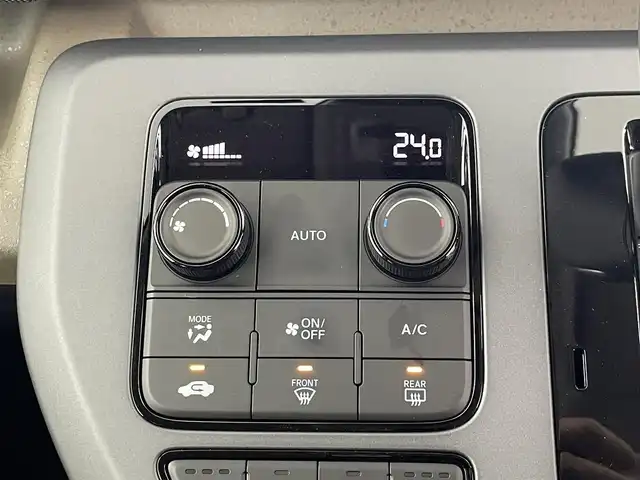 ホンダ フリード AIR EX 埼玉県 2024(令6)年 0.2万km フィヨルドミストパール ホンダセンシング/・レーダークルーズコントロール/・衝突被害軽減装置/・レーンキープアシスト/・ブラインドスポットモニター/純正9インチホンダコネクトナビ(LXM-242ZFNi)/フルセグ/Bluetooth/バックカメラ/両側パワースライドドア/ハーフレザーシート/D/N席シートヒーター/前後コーナーセンサー/前後ドライブレコーダー/電格ウィンカーミラー/LEDヘッドライト/オートライト/スマートキー