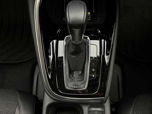 ホンダ ヴェゼル ハイブリッド e:HEV Z 宮城県 2022(令4)年 1.3万km プラチナホワイトパール 純正９インチナビ/（AM/FM/BT/Apple Car Play/Android Auto)/フルセグTV/レーダークルーズコントロール/パワーバックドア/前席シートヒーター/ステアリングヒーター/置くだけ充電/バックカメラ/ETC2.0/BSM/ハーフレザー/パドルシフト/前後コーナーセンサー/ダウンヒルアシストコントロール/LEDヘッドライト/純正18インチアルミホイール/純ドアバイザー