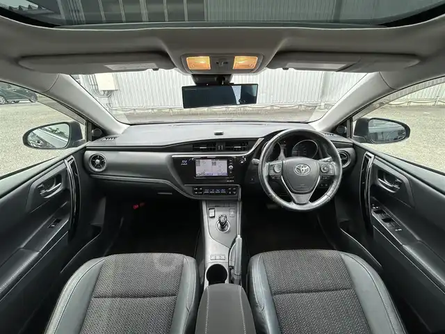 トヨタ オーリスハイブリッド 静岡県 2017(平29)年 3.8万km ブラックマイカ ワンオーナー/純正SDナビ（AM/FM/CD/TV/BT）/ビルトインETC/ムーンルーフ/2眼LEDヘッドライト/保証書/取扱説明書/ナビ取扱説明書