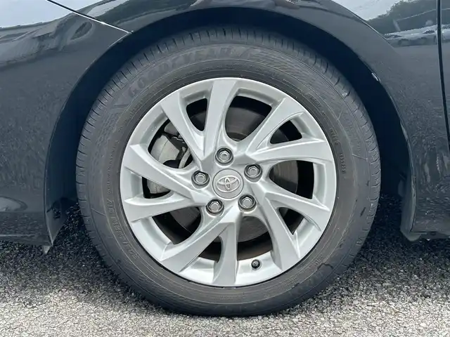 トヨタ オーリスハイブリッド 静岡県 2017(平29)年 3.8万km ブラックマイカ ワンオーナー/純正SDナビ（AM/FM/CD/TV/BT）/ビルトインETC/ムーンルーフ/2眼LEDヘッドライト/保証書/取扱説明書/ナビ取扱説明書