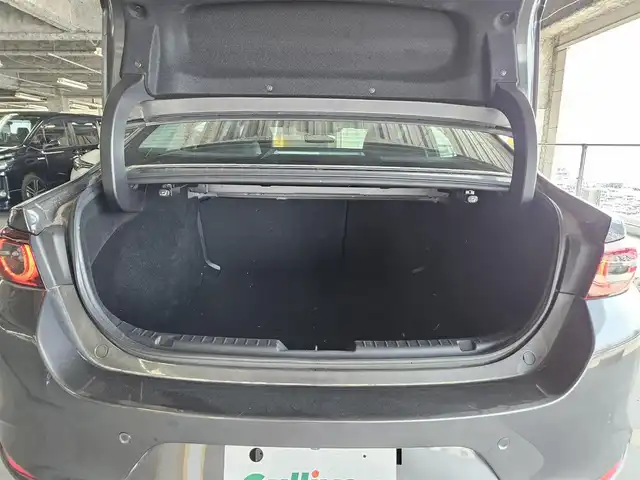 マツダ マツダ３セダン XD Lパッケージ 宮崎県 2019(令1)年 3.6万km マシーングレープレミアムM 純正8.8型ナビ(BT/CD/DVD)/フルセグTV/360度ビューモニター/全車速追従機能付レーダークルーズコントロール/パーキングセンサー/スマートブレーキサポート/AT誤発進抑制制御/クルージングトラフィックサポート/車線逸脱警報システム/レーンキーピングアシスト/前後側方接近車両検知/ブラインドスポットモニタリング/ドライバーアテンションアラート/交通標識認識システム/アクティブドライビングディスプレイ/ターボ/アダプティブLEDヘッドランプ/本革巻きステアリング/ステアリングヒーター/パドルシフト/ブラックパーフォレーション革シート/前席シートヒーター/運転席ドライビングポジションメモリー/バルミナ18インチアルミホイール/純正AWサマータイヤ積込/アドバンストキーレスエントリーシステム/禁煙車