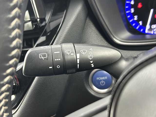 トヨタ カローラツーリング ハイブリッド ダブルバイビー 愛知県 2019(令1)年 4.3万km ホワイトパールクリスタルシャイン 純正9インチディスプレイオーディオ/・フルセグTV/・バックカメラ/・Bluetooth/トヨタセーフティセンス/・レーンキープアシスト/・レーダークルーズコントロール/・ブラインドスポットモニター/ビルトインETC2.0/ステアリングスイッチ/LEDヘッドライト/ハーフレザーシート/スマートキー/スペアキー/純正17インチAW