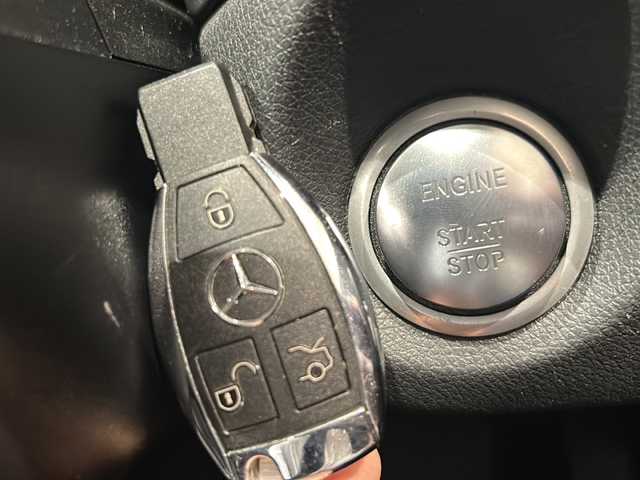 メルセデス・ベンツ ＣＬＡ１８０ 新潟県 2016(平28)年 3.9万km コスモスブラック レーダーセーフティパッケージ/-ブラインドスポットアシスト/-ディストロニックプラス/-レーンキーピングアシスト/-PRE SAFE/ベーシックパッケージ/-HIDヘッドライト&ウォッシャー/-パークトロニック/-シートヒーター/-キーレスゴー/純正HDDナビ/フルセグTV/バックカメラ/ETC/パドルシフト/純正18インチAW