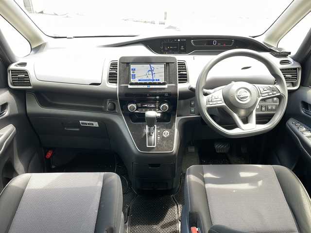 日産 セレナ X V 岩手県 2022(令4)年 7.2万km ダークメタルグレー 社外メモリナビ/AM/FM/Bluetooth/フロント/サイド/バックカメラ/アラウンドビューモニター/ETC/ドライブレコーダー/両側パワースライドドア/クルーズコントロール/衝突被害軽減ブレーキ/横滑り防止装置/コーナーセンサー/アイドリングストップ/オートライト/オートハイビーム/HIDヘッドライト/スマートキー/プッシュスタート/電動格納ミラー/社外15インチAW/社外フロアマット/保証書/取扱説明書