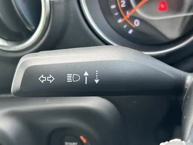 クライスラー・ジープ ジープ ラングラー アンリミテッド サハラ 福岡県 2020(令2)年 3.6万km ブライトホワイト アダプティブクルーズコントロール/レーンキープアシスト/ブラインドスポットモニター/Alpineスピーカー/純正ナビ/Applecarplay/androidauto/フルセグTV/Bluetooth/バックカメラ/サイドカメラ/黒革シート/前席シートヒーター/LEDヘッドライト/オートハイビーム/前後ドライブレコーダー/純正18インチアルミホイール/ETC2.0/取扱説明書/保証書/スペアキー×1/ミラー型レーダー探知機