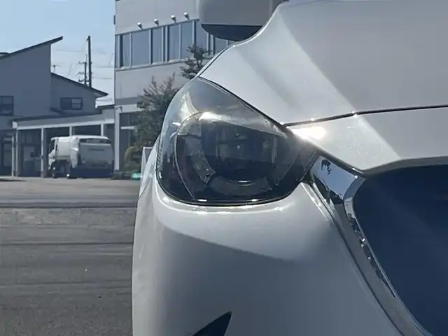 マツダ デミオ XD ツーリング 山形県 2016(平28)年 7.8万km スノーフレイクホワイトパールマイカ 衝突被害軽減システム/純正SDナビ/　　【CD　DVD　BT　フルセグ　USB　AUX】/バックカメラ/クルーズコントロール/オートライト/シートヒーター/純正16インチアルミホイール/ドライブレコーダー/純正フロアマット/ターボ/MTモード付/スマートキー/ETC