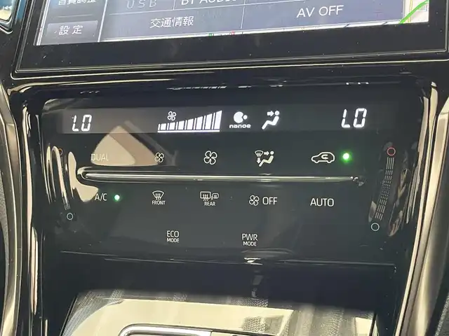 トヨタ ハリアー プレミアム 愛知県 2017(平29)年 6.2万km ホワイトパールクリスタルシャイン アルパイン１０型ナビ　モデリスタ　禁煙車　フルセグＴＶ　バックカメラ　電動リヤゲート　ドラレコ　ＥＴＣ　セーフティセンス　衝突軽減　レーダー探知機　３眼ＬＥＤヘッドライト　追従クルコン　ｎａｎｏｅ