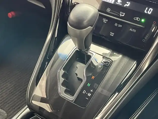 トヨタ ハリアー プレミアム 愛知県 2017(平29)年 6.2万km ホワイトパールクリスタルシャイン アルパイン１０型ナビ　モデリスタ　禁煙車　フルセグＴＶ　バックカメラ　電動リヤゲート　ドラレコ　ＥＴＣ　セーフティセンス　衝突軽減　レーダー探知機　３眼ＬＥＤヘッドライト　追従クルコン　ｎａｎｏｅ