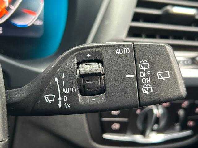 ＢＭＷ ＢＭＷ Ｘ３ xDrive20d Mスポーツ 埼玉県 2020(令2)年 6.2万km 白 パノラマガラスサンルーフ/黒革シート/純正HDDナビ/(Bluetooth/USB/CD/DVD)/ＡＣＣ/ハイラインＰＫＧ/セレクトＰＫＧ/ｈａｒｍａｎ　ｋａｒｄｏｎ/ヘッドアップディスプレイ/前後シートヒーター