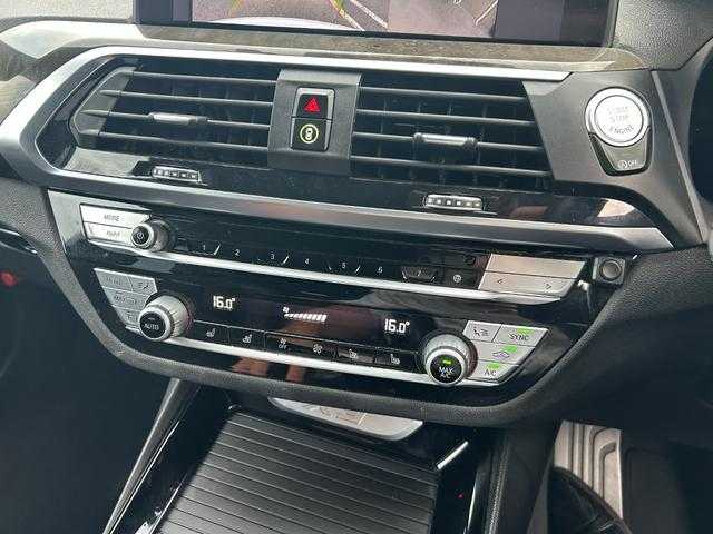 ＢＭＷ ＢＭＷ Ｘ３ xDrive20d Mスポーツ 埼玉県 2020(令2)年 6.2万km 白 パノラマガラスサンルーフ/黒革シート/純正HDDナビ/(Bluetooth/USB/CD/DVD)/ＡＣＣ/ハイラインＰＫＧ/セレクトＰＫＧ/ｈａｒｍａｎ　ｋａｒｄｏｎ/ヘッドアップディスプレイ/前後シートヒーター