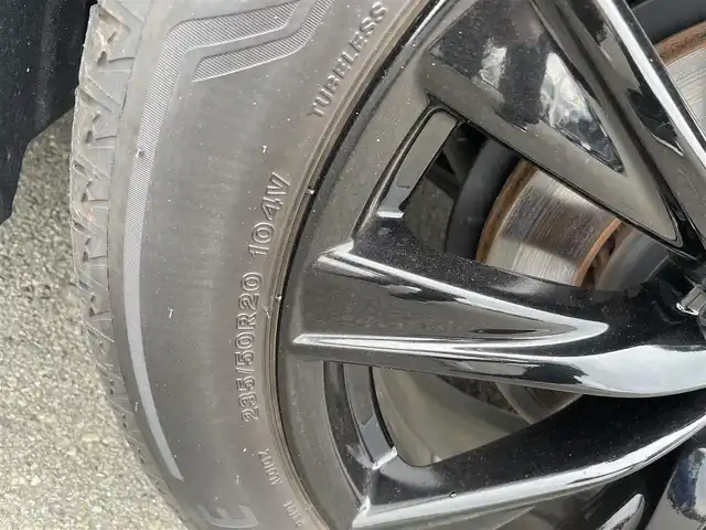 レクサス ＮＸ 350h Fスポーツ 東京都 2023(令5)年 1.8万km ホワイトノーヴァガラスフレーク パノラマルーフ/純正14インチディスプレイオーディオ/パノラミックビューモニター/デジタルインナーミラー/ビルトインETC2.0/ルーフレール/ヘッドアップディスプレイ/全席シートヒーター/前席ベンチレーションシート/ステアリングヒーター/パワーバックドア/AV100V/置くだけ充電/パドルシフト/Lexus Safety System ＋/プリクラッシュセーフティ/レーンキープアシスト/ブラインドスポットモニター/アダプティブハイビームシステム/アダプティブクルーズコントロール/コーナーセンサー