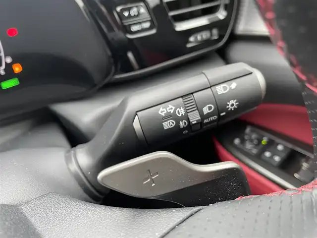 レクサス ＮＸ 350h Fスポーツ 東京都 2023(令5)年 1.8万km ホワイトノーヴァガラスフレーク パノラマルーフ/純正14インチディスプレイオーディオ/パノラミックビューモニター/デジタルインナーミラー/ビルトインETC2.0/ルーフレール/ヘッドアップディスプレイ/全席シートヒーター/前席ベンチレーションシート/ステアリングヒーター/パワーバックドア/AV100V/置くだけ充電/パドルシフト/Lexus Safety System ＋/プリクラッシュセーフティ/レーンキープアシスト/ブラインドスポットモニター/アダプティブハイビームシステム/アダプティブクルーズコントロール/コーナーセンサー