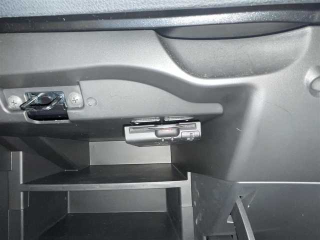 日産 ノート e－パワー ニスモ 群馬県 2018(平30)年 10.1万km ブリリアントホワイトパール エマージェンシーブレーキ/純正メモリナビゲーション/（CD/DVD/SD/BT/フルセグTV）/全方位カメラ/デジタルインナーミラー/ナビ連動ドライブレコーダー/ETC/クルーズコントロール/クリアランスソナー/LEDヘッドライト/オートライト/ドアバイザー/電格ミラー/社外フロアマット/純正16インチアルミホイール