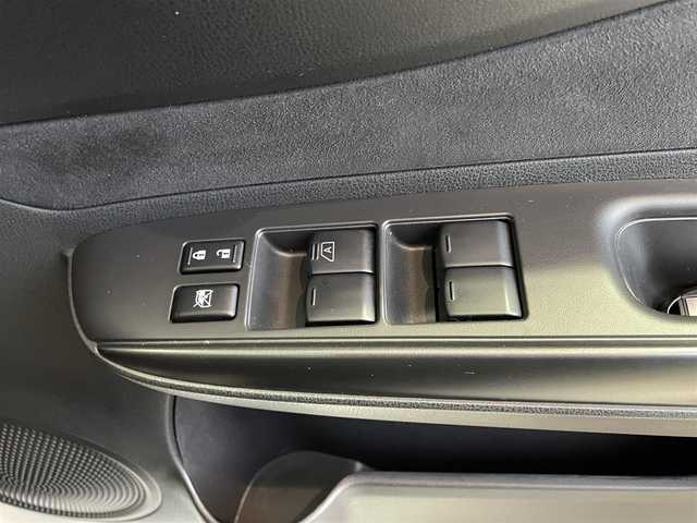 日産 ノート e－パワー ニスモ 群馬県 2018(平30)年 10.1万km ブリリアントホワイトパール エマージェンシーブレーキ/純正メモリナビゲーション/（CD/DVD/SD/BT/フルセグTV）/全方位カメラ/デジタルインナーミラー/ナビ連動ドライブレコーダー/ETC/クルーズコントロール/クリアランスソナー/LEDヘッドライト/オートライト/ドアバイザー/電格ミラー/社外フロアマット/純正16インチアルミホイール