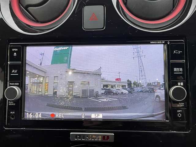 日産 ノート e－パワー ニスモ 群馬県 2018(平30)年 10.1万km ブリリアントホワイトパール エマージェンシーブレーキ/純正メモリナビゲーション/（CD/DVD/SD/BT/フルセグTV）/全方位カメラ/デジタルインナーミラー/ナビ連動ドライブレコーダー/ETC/クルーズコントロール/クリアランスソナー/LEDヘッドライト/オートライト/ドアバイザー/電格ミラー/社外フロアマット/純正16インチアルミホイール