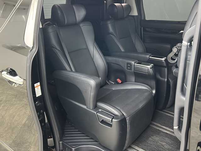 トヨタ ヴェルファイア Z Gエディション 長崎県 2019(令1)年 9.9万km ブラック ワンオーナー/純正8インチナビ/（フルセグ/CD/DVD/BTA）/純正フリップダウンモニター/トヨタセーフティーセンス/・プリクラッシュセーフティ/・レーントレーシングアシスト/・レーダークルーズコントロール/・レーンディパーチャーアラート/・オートマチックハイビーム/・ロードサインアシスト/モデリスタ20インチホイール/純正18インチホイール（積込み）/TRDエアロ/パワーシート/エアーシート/シートヒーター/ブレーキホールド/両側パワースライドドア/ステアリングヒーター/ステアリングスイッチ/nanoe/保証書/取扱説明書