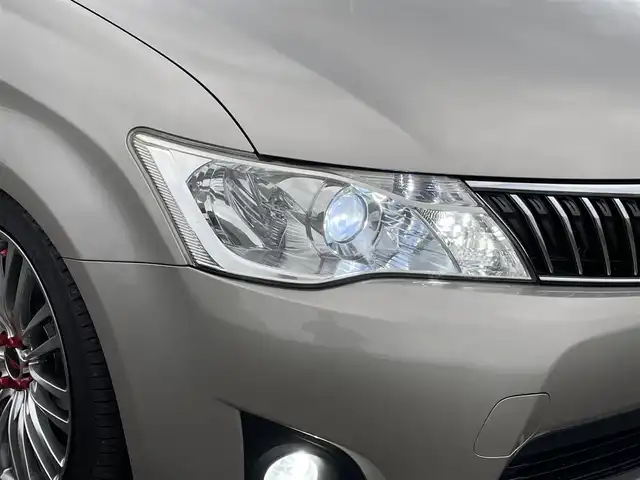 トヨタ カローラ アクシオ 1．5 ラグゼール 新潟県 2012(平24)年 7.4万km メローシルバーメタリック 4WD/社外SDナビ(MDV-L301)/CD/USB/ワンセグテレビ/バックカメラ/ETC/運転席エアシート/ステアリングスイッチ/スマートキー/プッシュスタート/キセノンヘッドライト/オートライト/フォグランプ/社外17インチアルミホイール