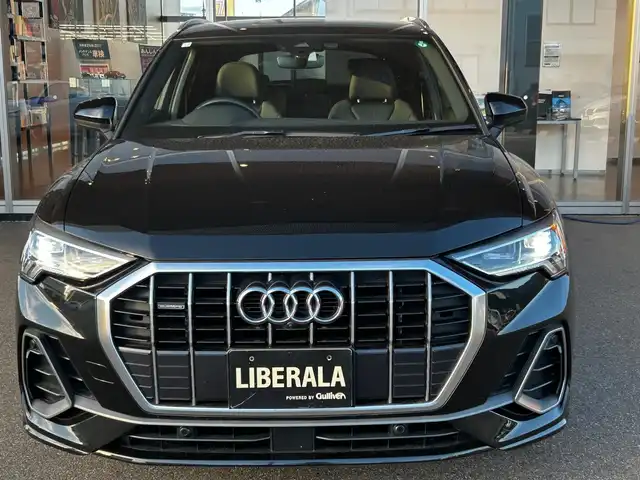 アウディ Ｑ３ 35TDIクワトロ Sライン 富山県 2020(令2)年 2.7万km 黒 プラスパッケージ/ベーシックパッケージ/アシスタンスパッケージ/テクノロジーパッケージ/BANG＆OLUFSENサウンド/純正SDナビ/Bluetooth接続/App-conect/qi充電/バックカメラ/トップビューカメラ/前後ドラレコ/電動リアゲート/D/N席シートヒーター/D/N席パワーシート/衝突軽減/コーナーセンサー