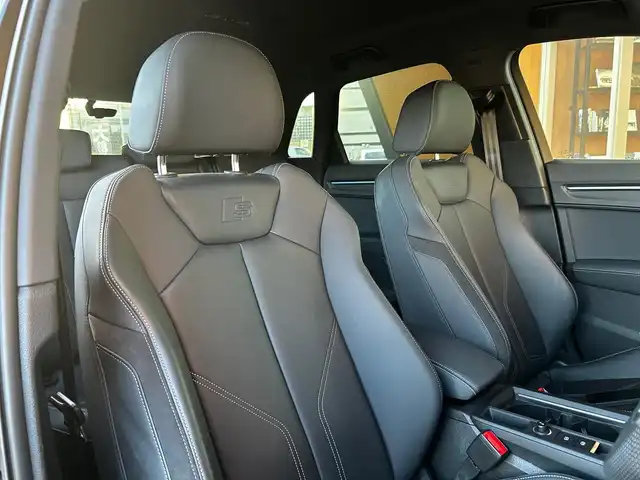 アウディ Ｑ３ 35TDIクワトロ Sライン 富山県 2020(令2)年 2.7万km 黒 プラスパッケージ/ベーシックパッケージ/アシスタンスパッケージ/テクノロジーパッケージ/BANG＆OLUFSENサウンド/純正SDナビ/Bluetooth接続/App-conect/qi充電/バックカメラ/トップビューカメラ/前後ドラレコ/電動リアゲート/D/N席シートヒーター/D/N席パワーシート/衝突軽減/コーナーセンサー