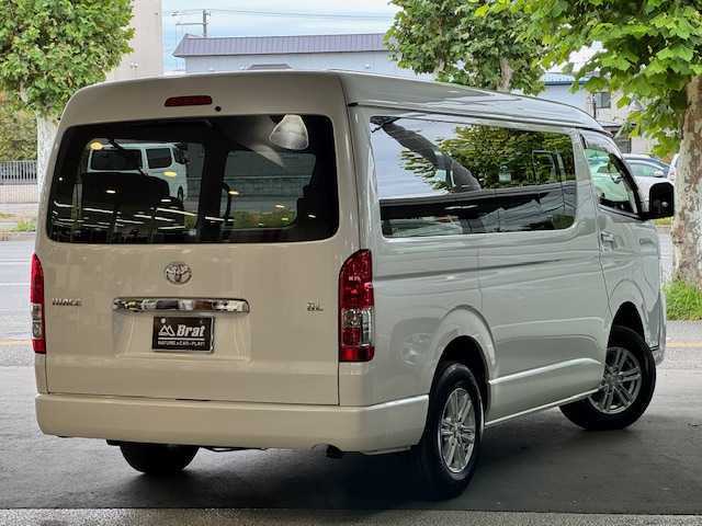トヨタ ハイエース GL ロング 道北・旭川 2021(令3)年 0.7万km ホワイトパールクリスタルシャイン フルセグテレビ/片側パワースライドドア/ETC/ドアバイザー/フロントカメラ/サイドカメラ/バックカメラ/全方位カメラ/フロントフォグランプ/リアフォグランプ/社外アルミホイール/ミラーヒーター/寒冷地仕様車
