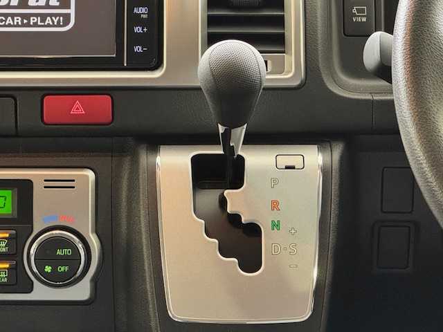 トヨタ ハイエース GL ロング 道北・旭川 2021(令3)年 0.7万km ホワイトパールクリスタルシャイン フルセグテレビ/片側パワースライドドア/ETC/ドアバイザー/フロントカメラ/サイドカメラ/バックカメラ/全方位カメラ/フロントフォグランプ/リアフォグランプ/社外アルミホイール/ミラーヒーター/寒冷地仕様車