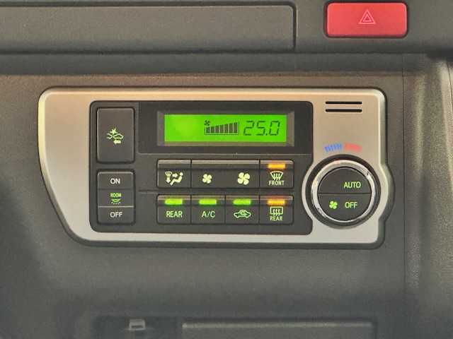 トヨタ ハイエース GL ロング 道北・旭川 2021(令3)年 0.7万km ホワイトパールクリスタルシャイン フルセグテレビ/片側パワースライドドア/ETC/ドアバイザー/フロントカメラ/サイドカメラ/バックカメラ/全方位カメラ/フロントフォグランプ/リアフォグランプ/社外アルミホイール/ミラーヒーター/寒冷地仕様車