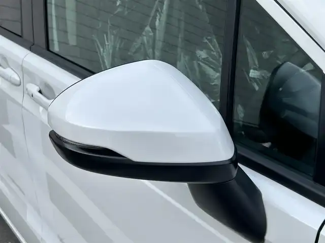 ホンダ フリード ハイブリット e:HEV AIR EX 福岡県 2025(令7)年 0.1千km プラチナホワイトパール 登録済未使用車HondaCONNECTナビバックカメラホンダセンシングコーナーセンサー両側パワスラBSMハーフレザーシートシートヒーターUSBポート純正LEDヘッドライト純正15インチアルミホイールスマートキープッシュスタート