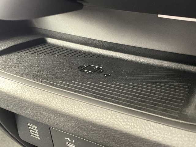 日産 セレナ e－パワー ハイウェイスター V 群馬県 2025(令7)年 0.1千km プリズムホワイト 登録済未使用車　純正１１型後席モニター　純正１２．３型ナビ　全周囲カメラ　フルセグＴＶ　デジタルインナーミラー　ワイヤレス充電器　プロパイロット　両側電動スライドドア　ＢＳＭ　ＬＥＤヘッドライト　禁煙