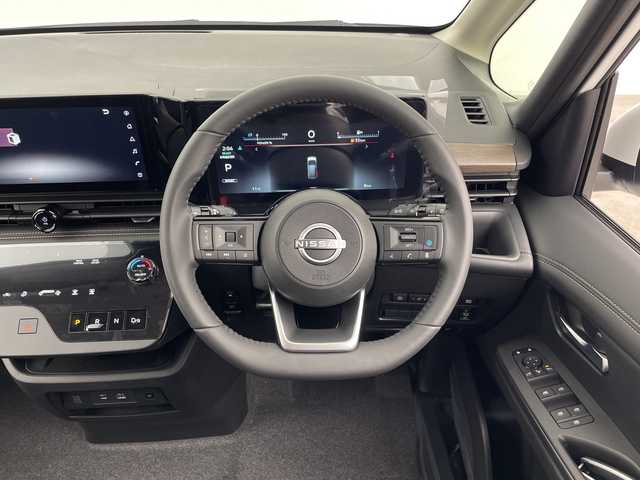 日産 セレナ e－パワー ハイウェイスター V 群馬県 2025(令7)年 0.1千km プリズムホワイト 登録済未使用車　純正１１型後席モニター　純正１２．３型ナビ　全周囲カメラ　フルセグＴＶ　デジタルインナーミラー　ワイヤレス充電器　プロパイロット　両側電動スライドドア　ＢＳＭ　ＬＥＤヘッドライト　禁煙