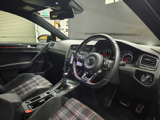 フォルクスワーゲン ゴルフ ＧＴＩ パフォーマンス 群馬県 2014(平26)年 6.3万km カーボンスティールグレーM ワンオーナー/ACC/プリクラッシュセーフティ/レーンキープアシスト/純正ナビ/バックカメラ/フルセグTV/純正19インチAW/スマートキー/アイドリングストップ/Bluetooth/フロアマット