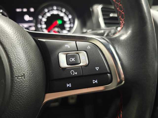 フォルクスワーゲン ゴルフ ＧＴＩ パフォーマンス 群馬県 2014(平26)年 6.3万km カーボンスティールグレーM ワンオーナー/ACC/プリクラッシュセーフティ/レーンキープアシスト/純正ナビ/バックカメラ/フルセグTV/純正19インチAW/スマートキー/アイドリングストップ/Bluetooth/フロアマット