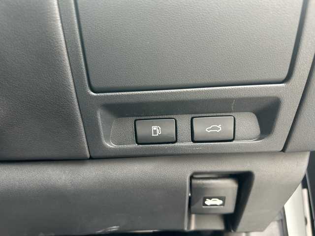 レクサス ＬＳ 500h Fスポーツ 岐阜県 2017(平29)年 3万km ホワイトノーヴァガラスフレーク 登録時走行距離29525km/サンルーフ/純正ディスプレイオーディオ/全方位カメラ/ＥＴＣ２．０/禁煙車/クルーズコントロール/レーンキープアシスト/コーナーセンサー/バックカメラ/ドライブレコーダー/ハーフレザーシート/シートヒーター/エアシート/ステアリングヒーター/純正アルミホイール/純正フロアマット/LEDヘッドライト/オートライト/オートマチックハイビーム/電動リアゲート/ブラインドスポットモニター/プッシュスタート/スマートキー/アイドリングストップ