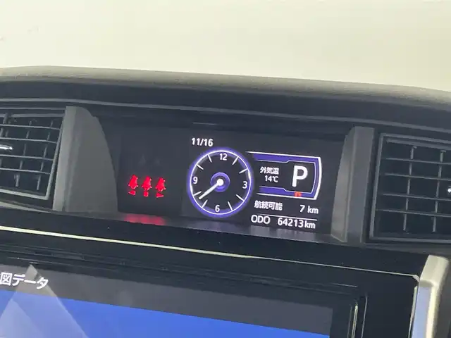 トヨタ タンク カスタムG 埼玉県 2019(平31)年 6.5万km パールホワイトⅢ スマートアシスト３　純正９インチナビ　パノラミックビューモニター　ビルトインＥＴＣ　前後ドライブレコーダー　シートヒーター　ステアリングスイッチ　純正アルミホイール　オートハイビーム　ＬＥＤライト