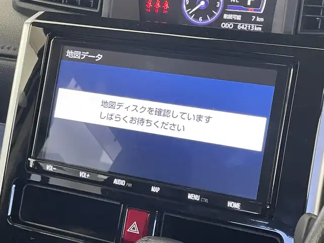 トヨタ タンク カスタムG 埼玉県 2019(平31)年 6.5万km パールホワイトⅢ スマートアシスト３　純正９インチナビ　パノラミックビューモニター　ビルトインＥＴＣ　前後ドライブレコーダー　シートヒーター　ステアリングスイッチ　純正アルミホイール　オートハイビーム　ＬＥＤライト