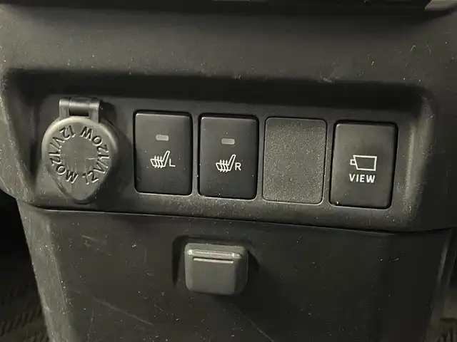 トヨタ タンク カスタムG 埼玉県 2019(平31)年 6.5万km パールホワイトⅢ スマートアシスト３　純正９インチナビ　パノラミックビューモニター　ビルトインＥＴＣ　前後ドライブレコーダー　シートヒーター　ステアリングスイッチ　純正アルミホイール　オートハイビーム　ＬＥＤライト