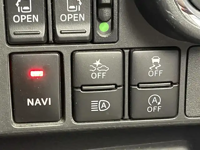 トヨタ タンク カスタムG 埼玉県 2019(平31)年 6.5万km パールホワイトⅢ スマートアシスト３　純正９インチナビ　パノラミックビューモニター　ビルトインＥＴＣ　前後ドライブレコーダー　シートヒーター　ステアリングスイッチ　純正アルミホイール　オートハイビーム　ＬＥＤライト