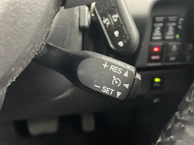 トヨタ タンク カスタムG 埼玉県 2019(平31)年 6.5万km パールホワイトⅢ スマートアシスト３　純正９インチナビ　パノラミックビューモニター　ビルトインＥＴＣ　前後ドライブレコーダー　シートヒーター　ステアリングスイッチ　純正アルミホイール　オートハイビーム　ＬＥＤライト