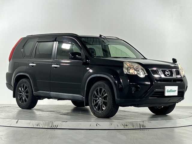 日産 エクストレイル 20X 佐賀県 2012(平24)年 12.2万km ダイヤモンドブラック 社外7インチナビ/フルセグTV/CD/DVD/Bluetooth/バックカメラ　/ダウンヒルアシストコントロール/オートライト/横滑り防止装置/HIDヘッドライト/ハーフレザーシート/全席シートヒーター/ISOFIX対応シート/ETC/４WD/純正フロアマット/純正ドアバイザー/社外17インチアルミホイール/ルーフレール
