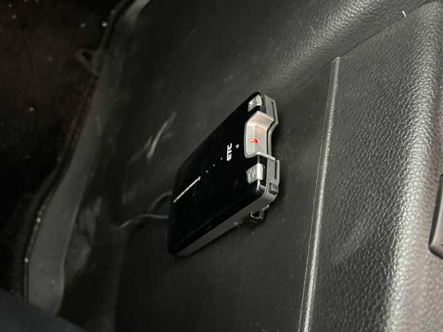 日産 エクストレイル 20X 佐賀県 2012(平24)年 12.2万km ダイヤモンドブラック 社外7インチナビ/フルセグTV/CD/DVD/Bluetooth/バックカメラ　/ダウンヒルアシストコントロール/オートライト/横滑り防止装置/HIDヘッドライト/ハーフレザーシート/全席シートヒーター/ISOFIX対応シート/ETC/４WD/純正フロアマット/純正ドアバイザー/社外17インチアルミホイール/ルーフレール