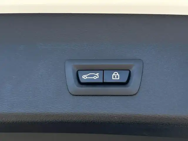 ＢＭＷ Ｘ１ xDrive 18d xライン 茨城県 2017(平29)年 3万km アルピンホワイトⅢ アドバンスドアクティブＳＦＴ　/ＡＣＣ　/ＨＵＤ　/インテリジェントＳＦＴ　/ＬＤＷ　/Ｂカメラ　/ＰＤＣ　/ナビ　/ＢＴ　/ＵＳＢ　/ＤＶＤ　/半革　/パワーテールゲート　/ＬＥＤヘッドライト　/ＥＴＣ２．０　/純正１８ＡＷ　/禁煙車
